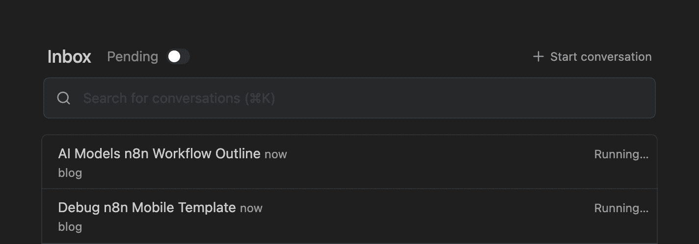 Google Antigravity Agent Manager 展示真正的平行處理：AI Models n8n Workflow Outline 和 Debug n8n Mobile Template 兩個任務同時執行中